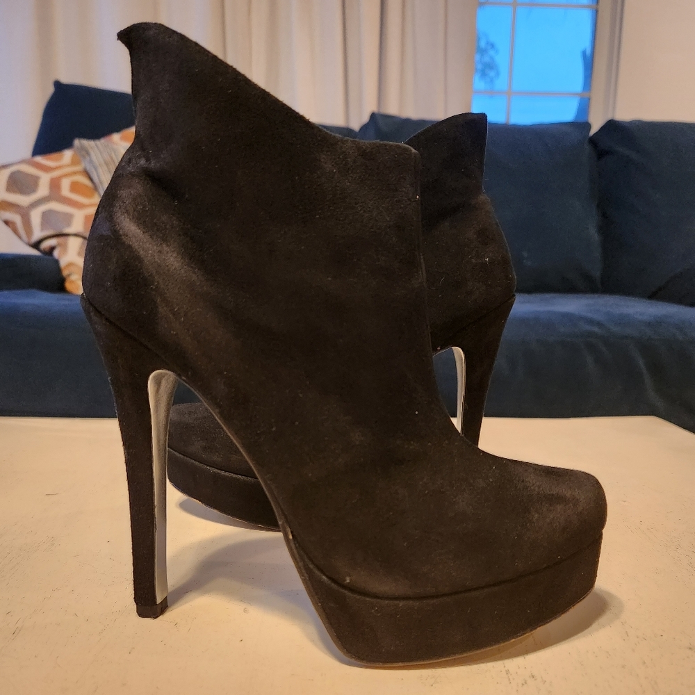 Kristin Cavallari by Chinese Laundry Lavish booties